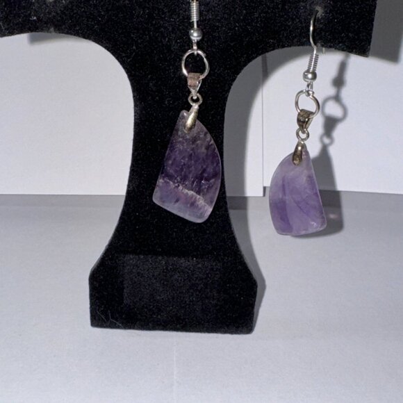 Amethyst Dangle Earring - Picture 5 of 11